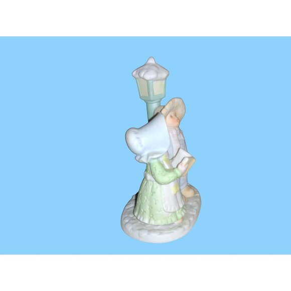 CIRCLE OF FRIENDS Figurine- JOY TO THE WORLD By MASTERPIECE  Homco 1992 - Picture 9 of 14